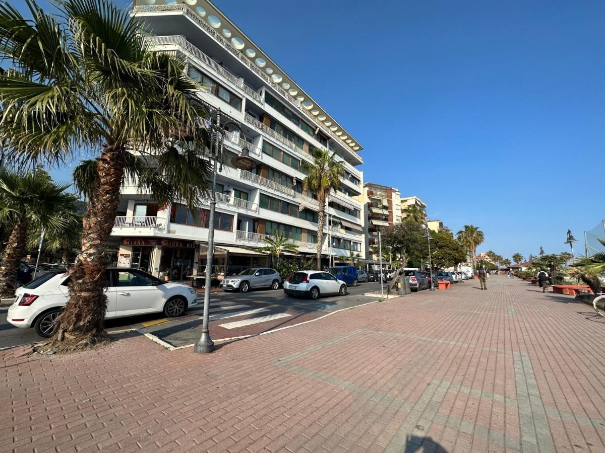 Appartamento Aria Del Mare Вентимиля Екстериор снимка