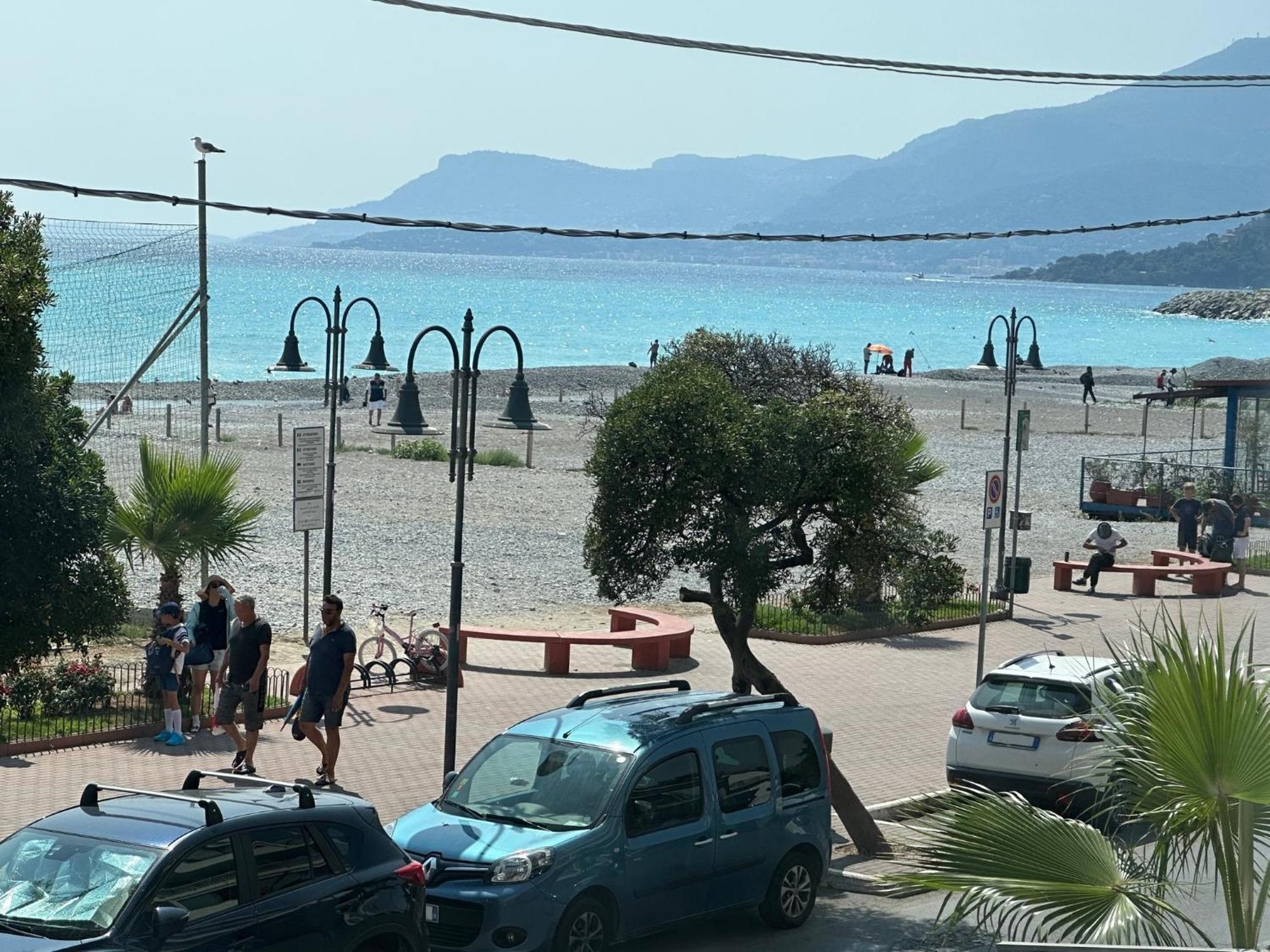 Appartamento Aria Del Mare Вентимиля Екстериор снимка